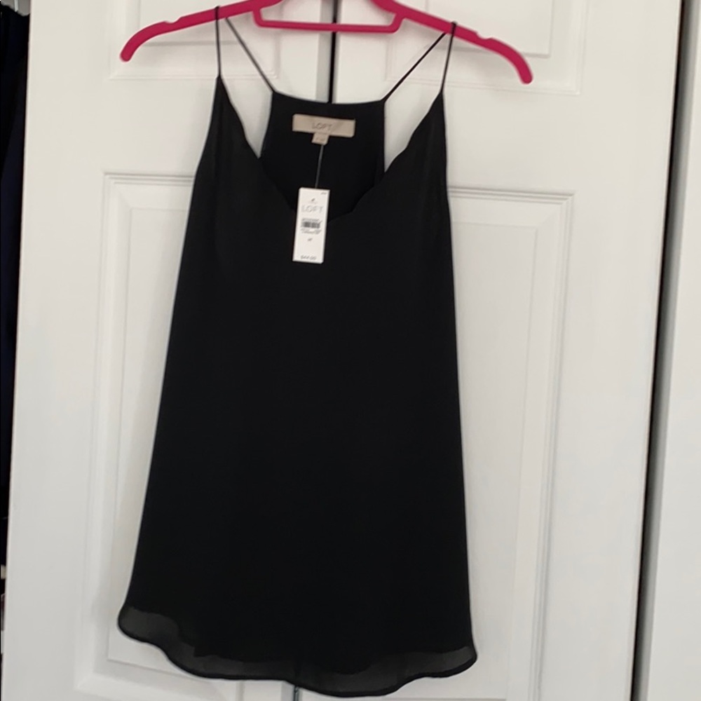 NWT scalloped black tank